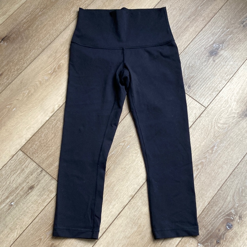 Lululemon size S? SEE MEASUREMENTS black crop leggings